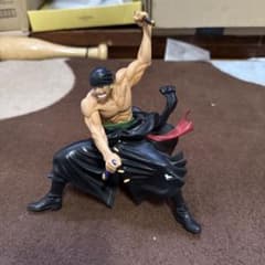 ワンピース ゾロ フィギュアのサムネイル