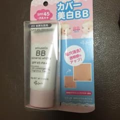 エテュセ ミネラルホワイトBBのサムネイル