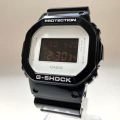 極美品】G-SHOCK DW-5600MT-1JR ベアブリックコラボ 黒 - メルカリ