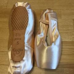 トゥシューズのサムネイル