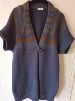 ブルネロクチネリ/ 北欧風の ニット カーディガン/トグル釦 ブルネロクチネリ/ 北欧風の ニット カーディガン/トグル釦 - メルカリ