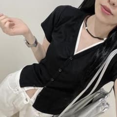 amood トップス ブラックのサムネイル