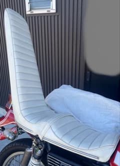 激渋 GT380 モール付 白3段シート80cm 鉄ベース 川口 GS400 - メルカリ