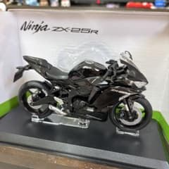 Kawasaki Ninja ZX-25R 1/12スケール ブラック - メルカリ