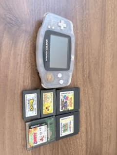 任天堂 ゲームボーイアドバンス 本体＋ソフト5本セットのサムネイル