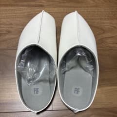 【新品未使用】ピットソール　ルームシューズ　エクリュPitsole　24のサムネイル