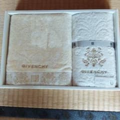 GIVENCHY フェイスタオルセットのサムネイル