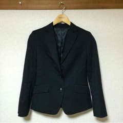 黒スーツセットのサムネイル