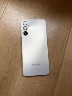 Samsung スマートフォン 本体 ホワイトA05s - メルカリ