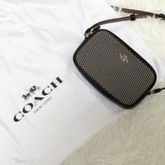 極美品✨ コーチ ショルダーバッグ ブラック 総柄のサムネイル