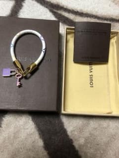 ルイ　ヴィトン　モノグラムブレスレットのサムネイル