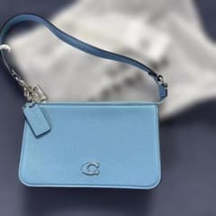 COACH ショルダーバッグ ライトブルー - メルカリ