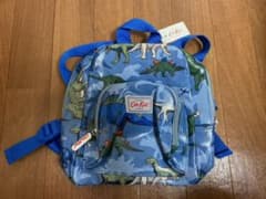 （新品タグ付き）Cath Kids リュック 恐竜のサムネイル