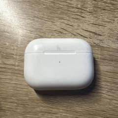 Apple AirPods Pro2充電ケースのみのサムネイル