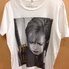 ゴールデンボンバー♡翔也Tシャツのサムネイル