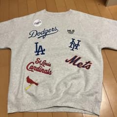 MLBチームロゴ刺繍　スウェット　グレーのサムネイル