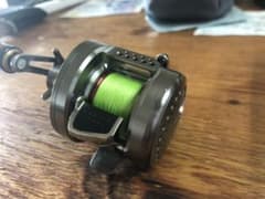 シマノ カルカッタコンクエスト BFS HG 左ハンドルのサムネイル
