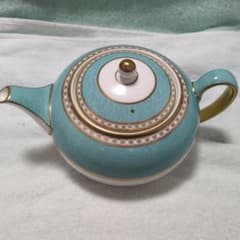 WEDGWOOD ユーランダーパウダー ターコイズ ティーポットlのサムネイル