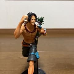 ワンピース エース フィギュアのサムネイル