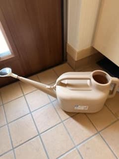 ベージュ プラスチック ジョウロ　10Lのサムネイル