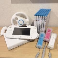 WiiU 本体　ソフト９本　リモコン 送料込 WiiU ソフト9本 wiiリモコン等 フルセット マイクラ スマブラ