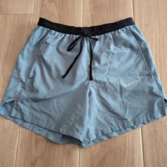 Nike Running Division ショートパンツのサムネイル