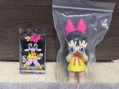 にぎるちゃんソフビ　カード　ブラック にぎるちゃんソフビ カード ブラック - メルカリ