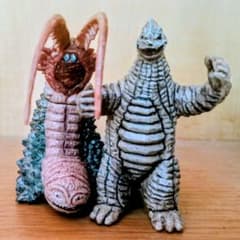 はしもとみお　ウルトラ怪獣彫ってみた　レッドキングとツインテール　2体のサムネイル