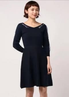 ビジューワンピース•新品•サイズ3のサムネイル
