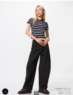 黒 ジャージーバレルレッグパンツ ワイドレッグスラックスのサムネイル