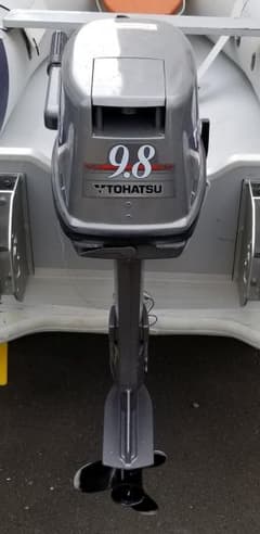 最終値下げ！トーハツ 9.8馬力 2st船外機 S足 タンクセットのサムネイル