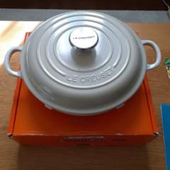 LE CREUSET 22cm ビュッフェキャセロールのサムネイル