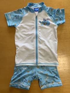 アラジン　ジーニー　水着　ラッシュガード　セットのサムネイル