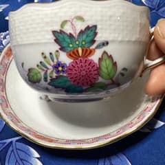 ヘレンドカップ&ソーサー、インドの華　華に相応しい細やかな色使いのサムネイル