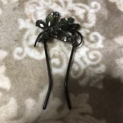 髪留めのサムネイル