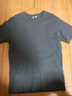 UNIQLO U  Tシャツ   グレーのサムネイル