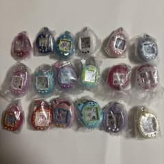 たまごっち シャカシャカチャームコレクション 全種 コンプリートのサムネイル