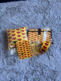hide LEMONed イエローハート　5点セット　クッション　ミラー hide LEMONed イエローハート 5点セット クッション ミラー - メルカリ