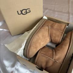 UGG Classic Mini II ムートンブーツ 24cmのサムネイル