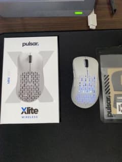 Pulsar Xlite V2 Mini Wireless Whiteのサムネイル