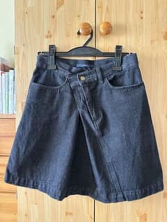 Kastane デニムスカート　美シルエットのサムネイル