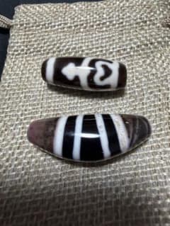 秘蔵天珠‼️西蔵老礦古代伝承三色弓型七線天珠 西蔵老礦弓型三色七線天珠、蓮華宝瓶水蓮華天珠セット〔巾着付