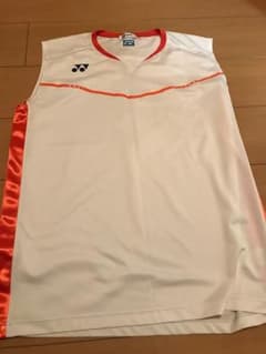 バドミントン ユニフォームのサムネイル