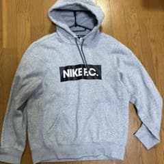 NIKE FC パーカー　Lサイズのサムネイル