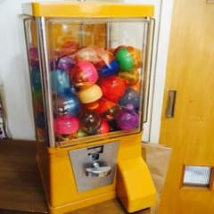 ガチャ 本体のサムネイル