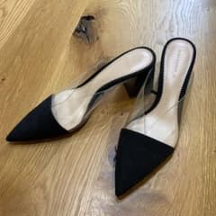パンプス 黒 サンダルのサムネイル