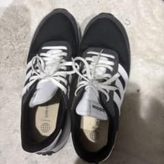 adidas スニーカー ブラック/ホワイトのサムネイル
