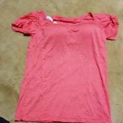 【専用です】カップ付きTシャツ（サーモンピンク&ブラック2枚）のサムネイル