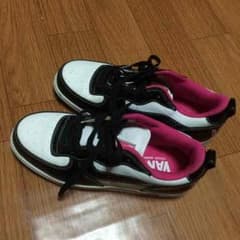 VANS レディーススニーカーのサムネイル
