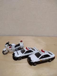 トミカ パトカー 白バイ ミニカー 3台セットのサムネイル